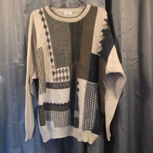 Men’s lightweight Italian wool blend sweater